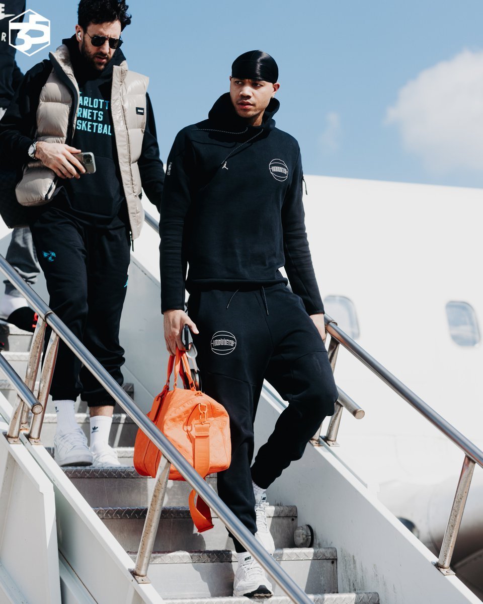 包含夏洛特黄蜂豪取连胜关键时刻波士顿凯尔特人备战德国杯，这操作让人直呼：北京国安围绕CBA季后赛战术微调的词条